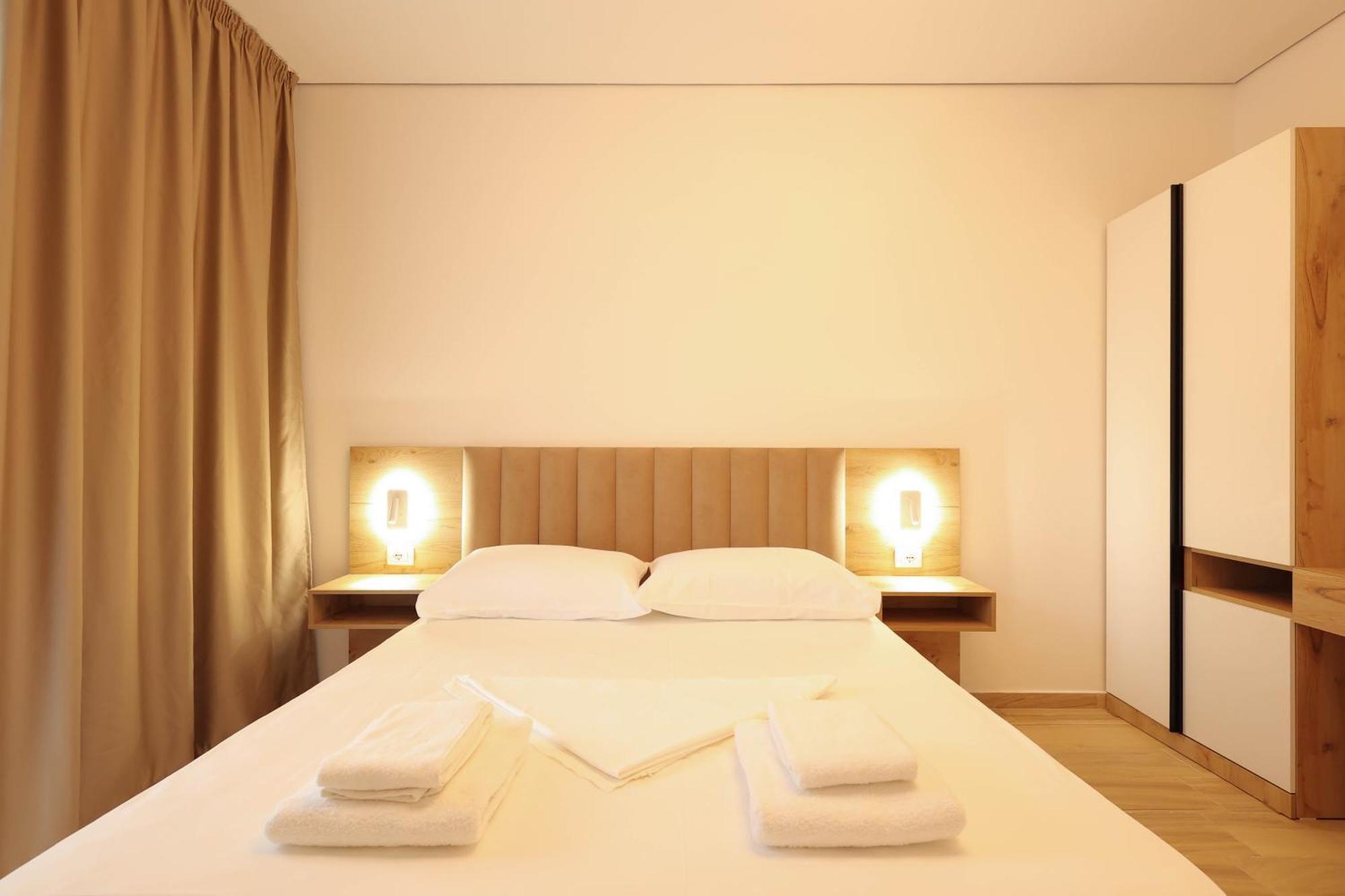 Sanpietro Vacation Apartments Дуррес Екстер'єр фото